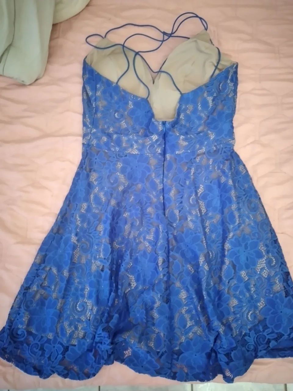 Vestido Azul de Renda Delicado - Foto 2