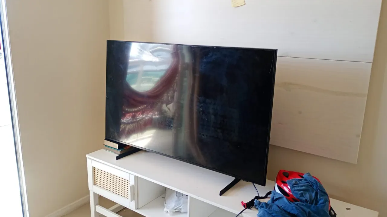 Smart TV Samsung 50 polegadas (leia a descrição)