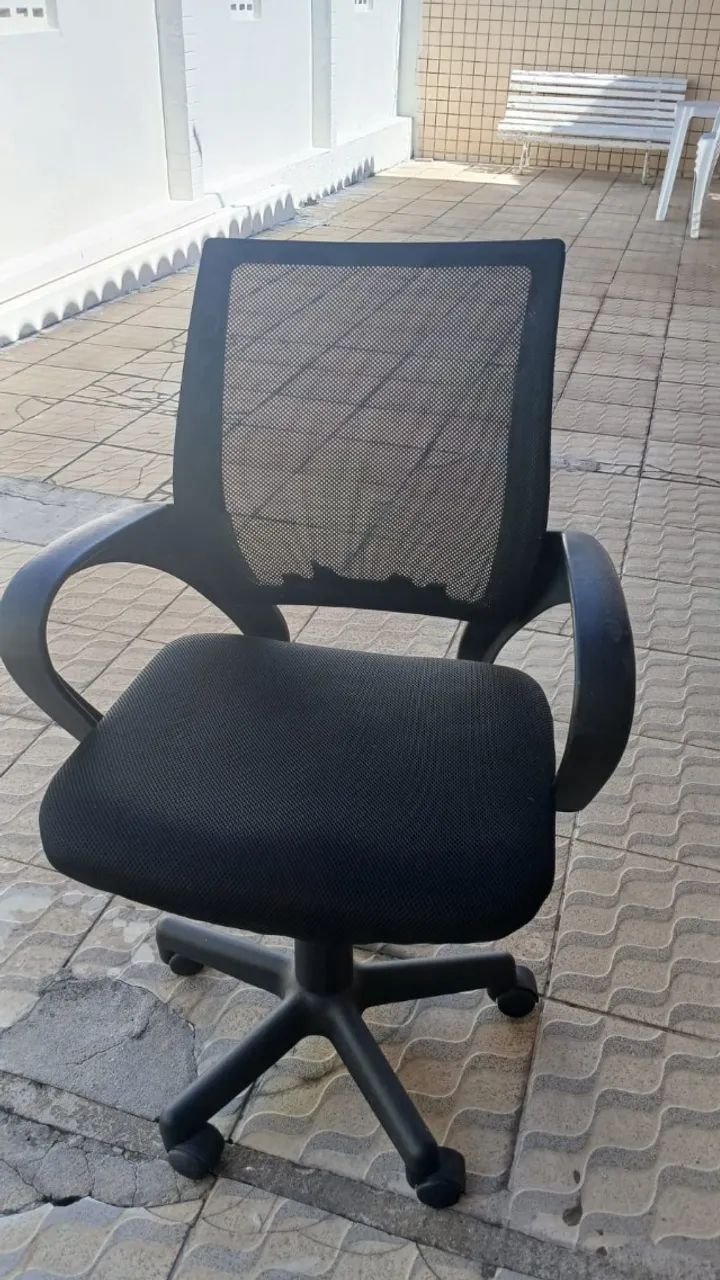 Cadeira de Escritório (LER A DESCRIÇÃO)