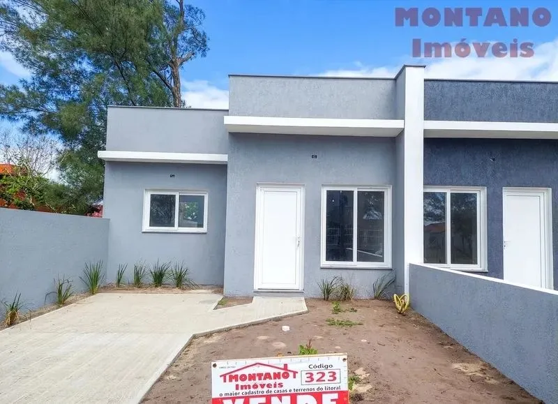 Excelente casa geminada de 79m² Próxima á praia!