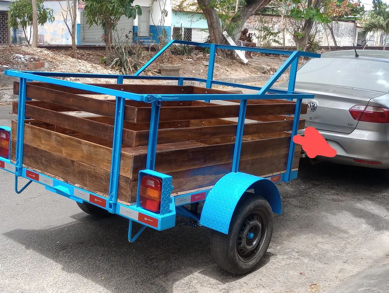 Carreta de madeira para transporte