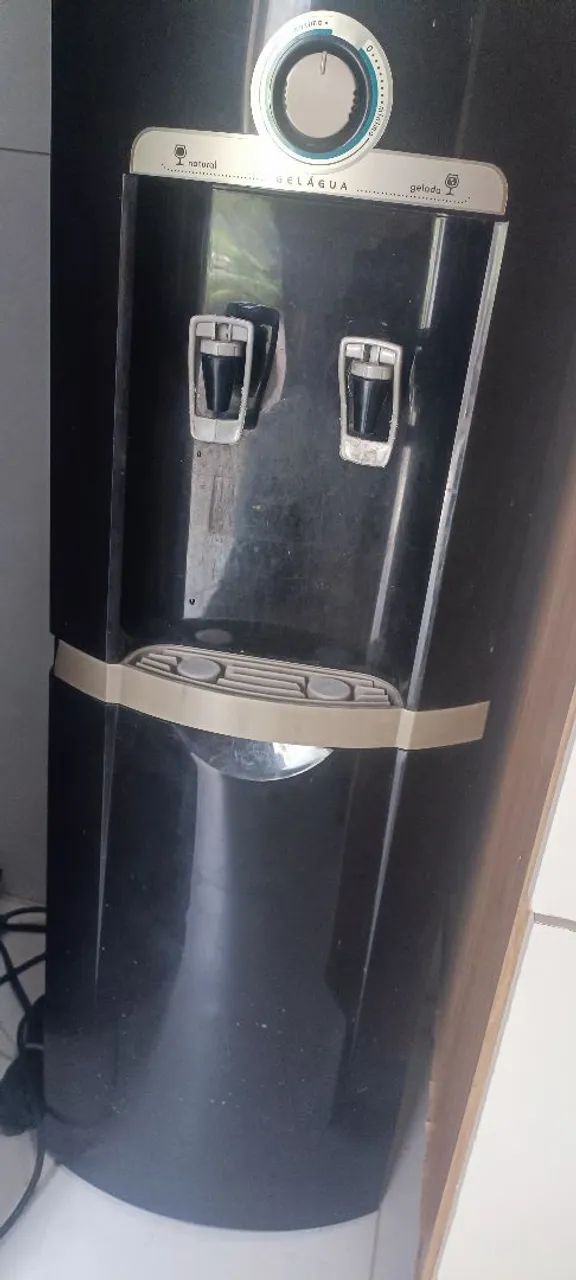 Geladeira Água Gelada Gela Água