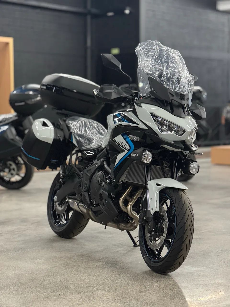 2025.5.9泰山石敢當　新潟産青岩 Kawasaki Tourer 650 2025 - 1439687926 | OLX