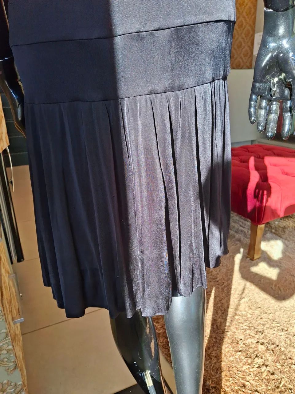 REISS Londres Vestido Preto Elegante e Sofisticado - Foto 5