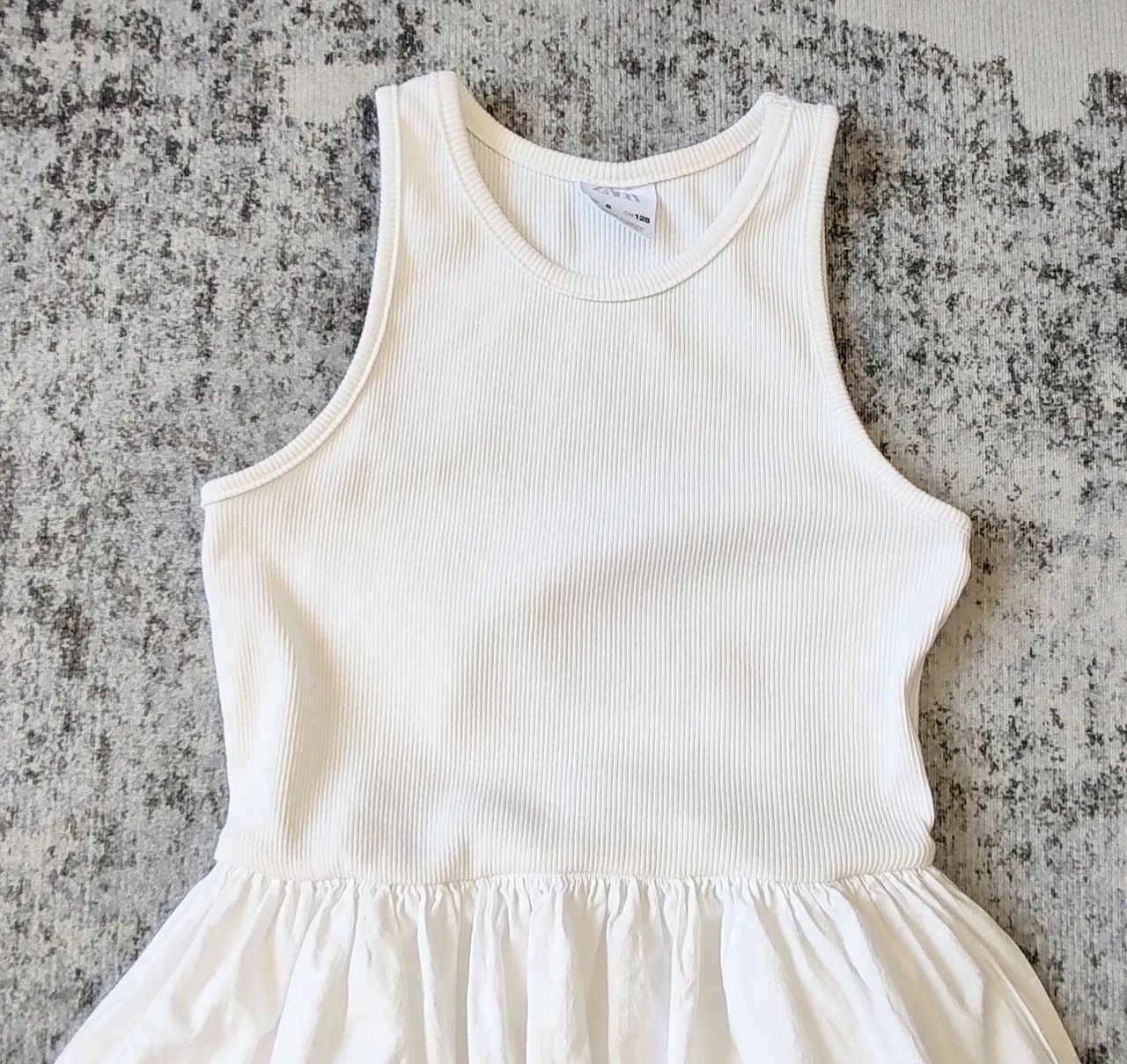 Vestido Zara Kids balonê branco tamanho 8  - Foto 2