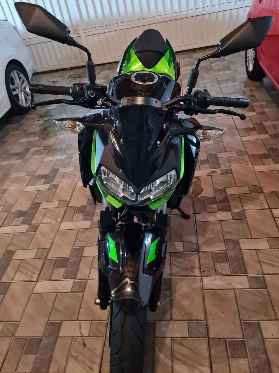 Z400 2022 5.000 MIL KM  - Foto 3