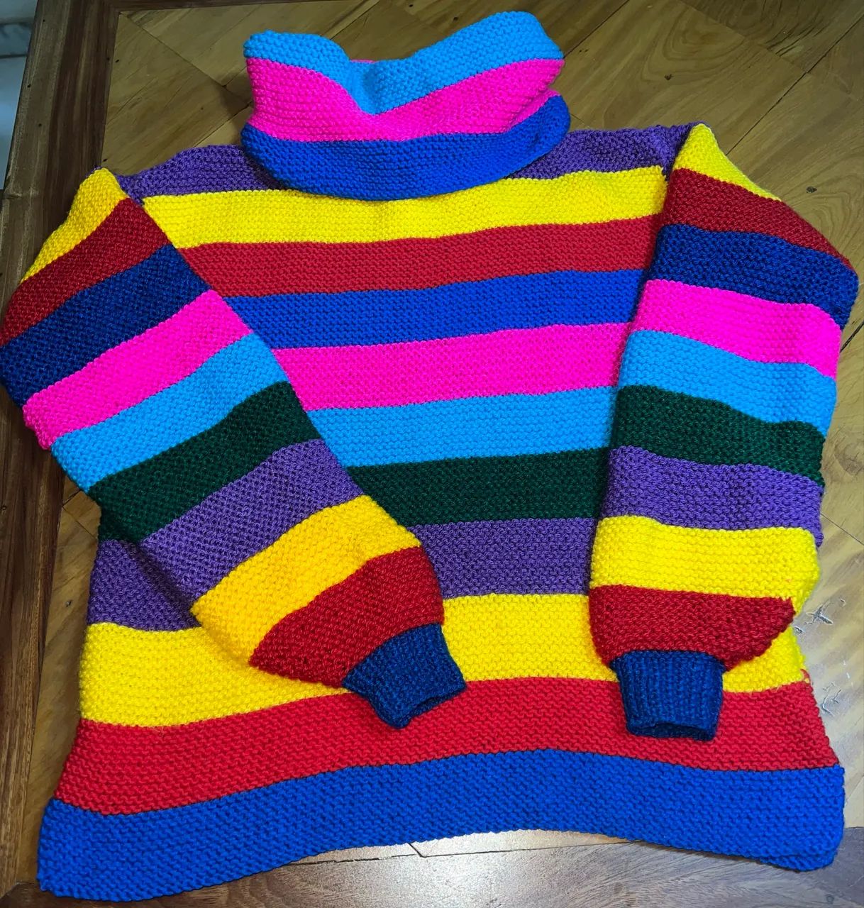 Blusa de lã nova - FEITA A MÃO!