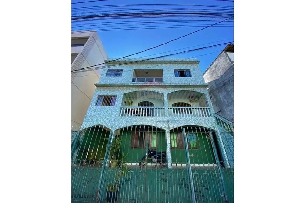 Casa Multifamiliar de 3 Andares com Entradas Independentes em Santa Monica  Vila Velha