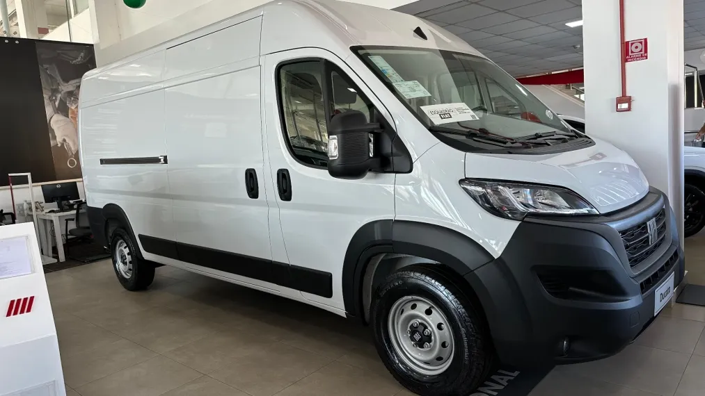 Fiat DUCATO 2.2 BLUEHDI DIESEL MAXICARGO MANUAL.