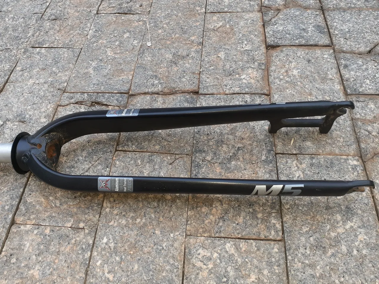 Garfo de Bicicleta M5