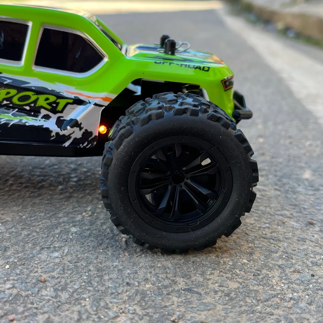 CARRINHO COM CONTROLE REMOTO  - Foto 5