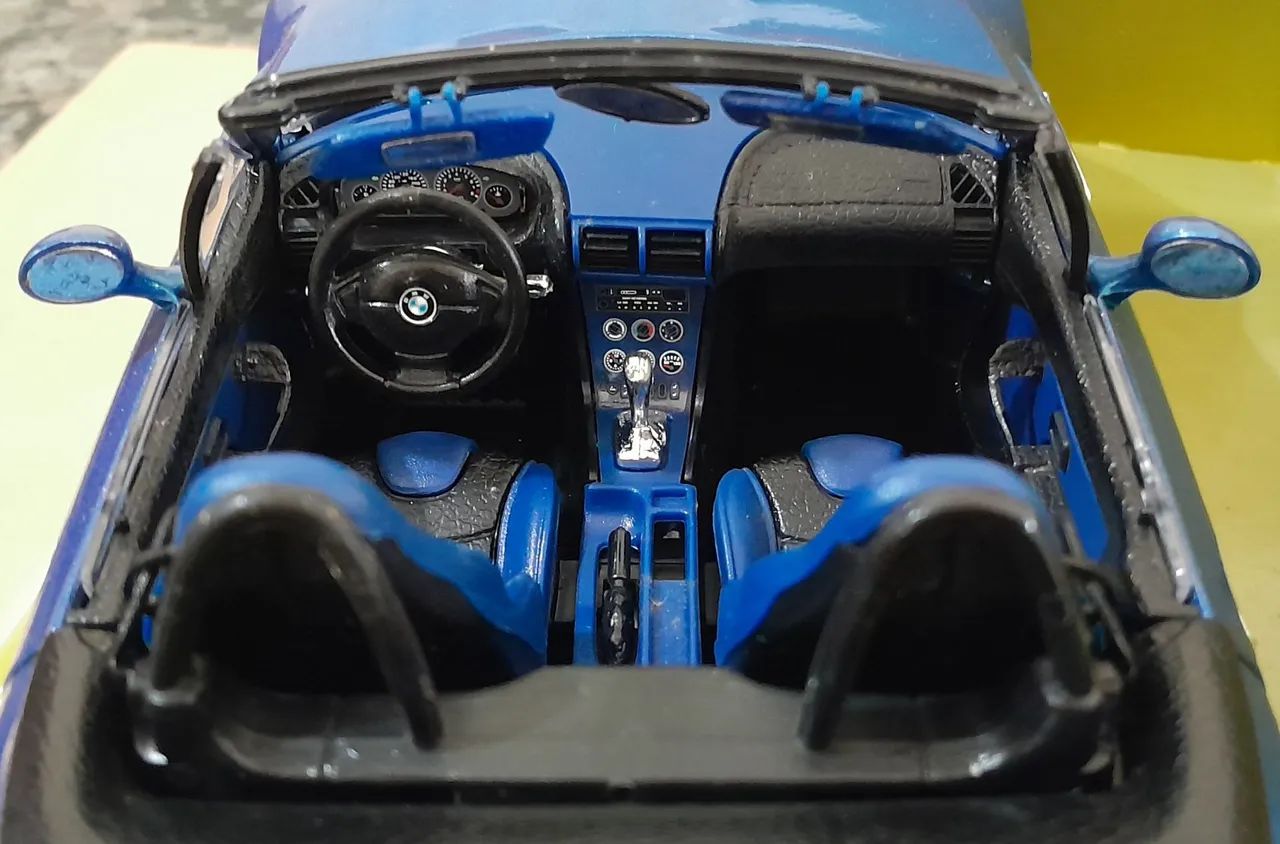 BMW M Roadster 1996 1/18 Burago - Foto 4