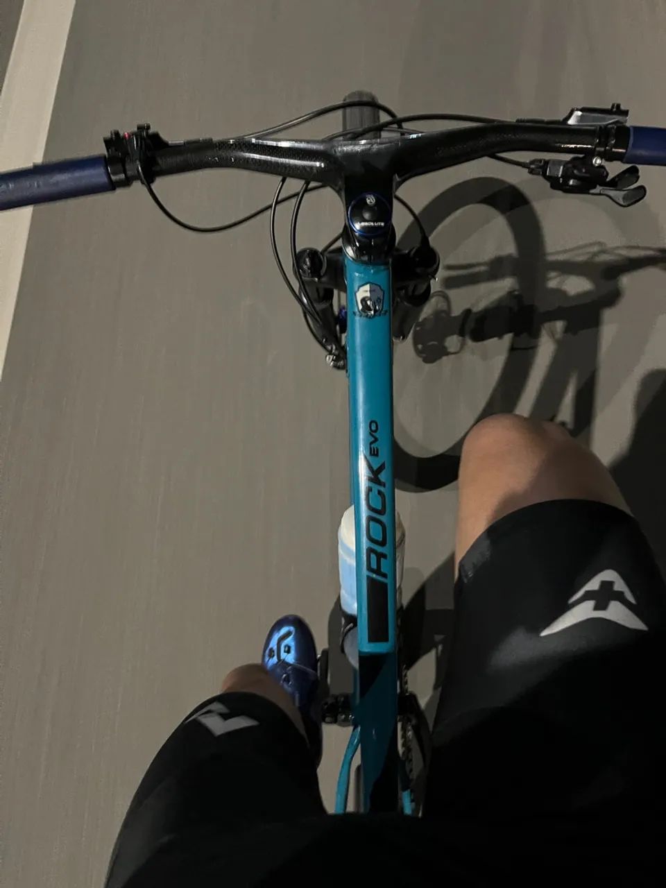 Bicicleta Sense Rock Evo 29 - Foto 2