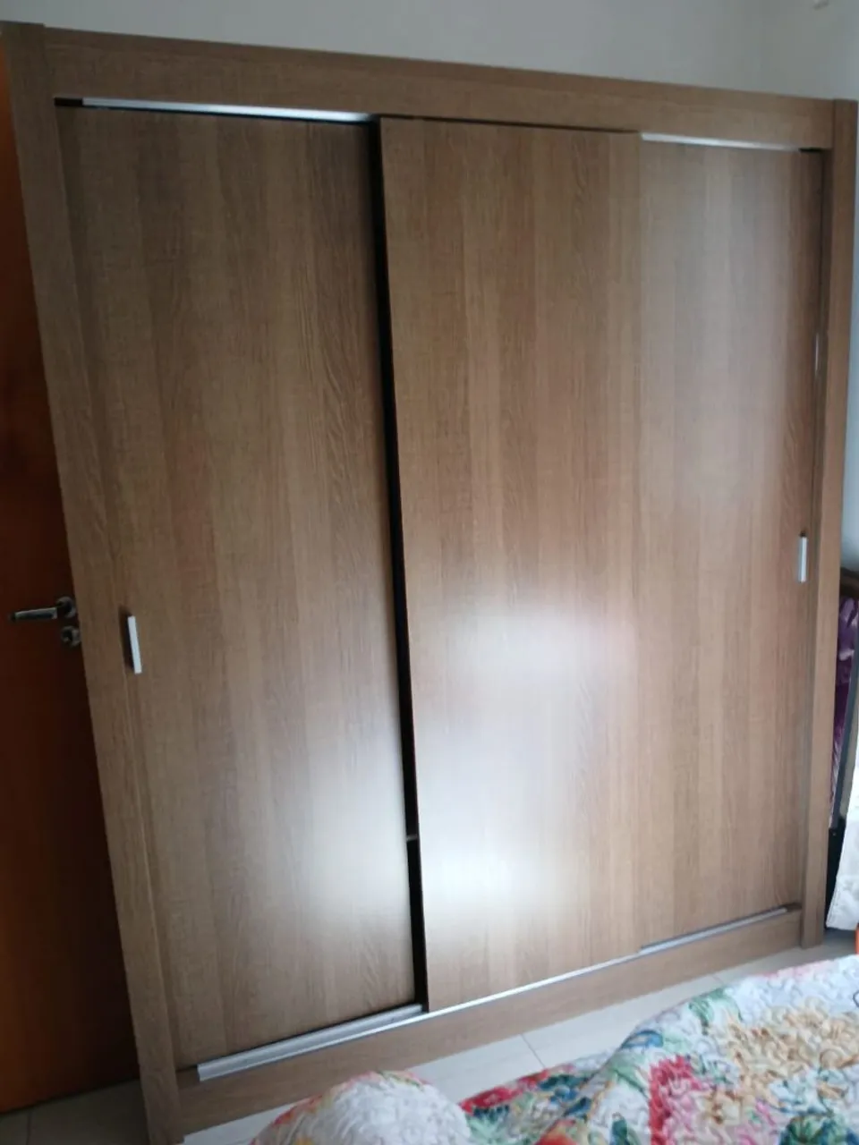 Guarda-Roupa de Casal com Portas de Correr