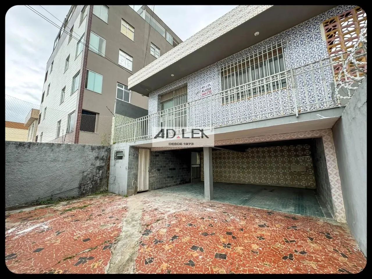 Casa para Locação, Sagrada Família, 3 dormitórios, 1 banheiro, 2 vagas