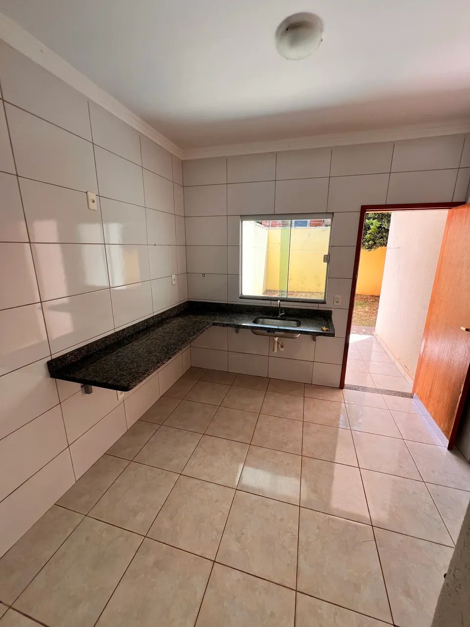 Casa dois quartos alugar Flor do cerrado Anapolis  - Foto 4