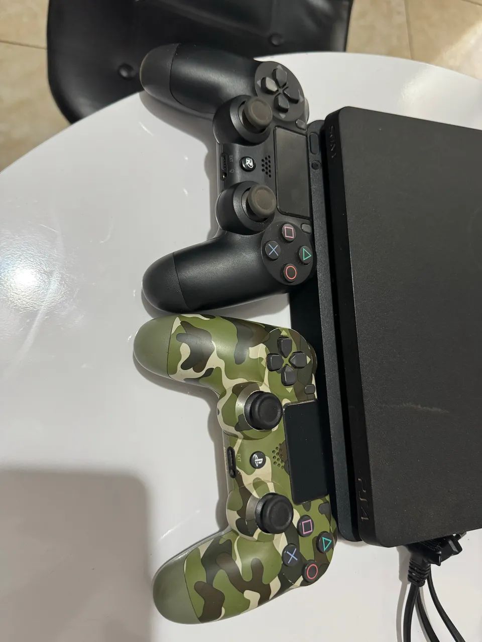 Ps4 2 controles 1 ter á - Foto 2