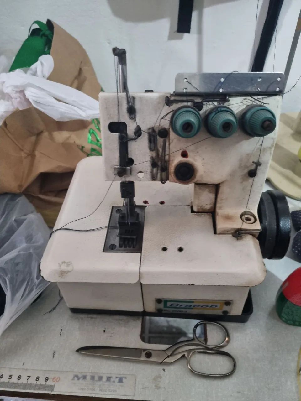 MÁQUINA COSTURA GALONEIRA BRACOB 2500 - Foto 2