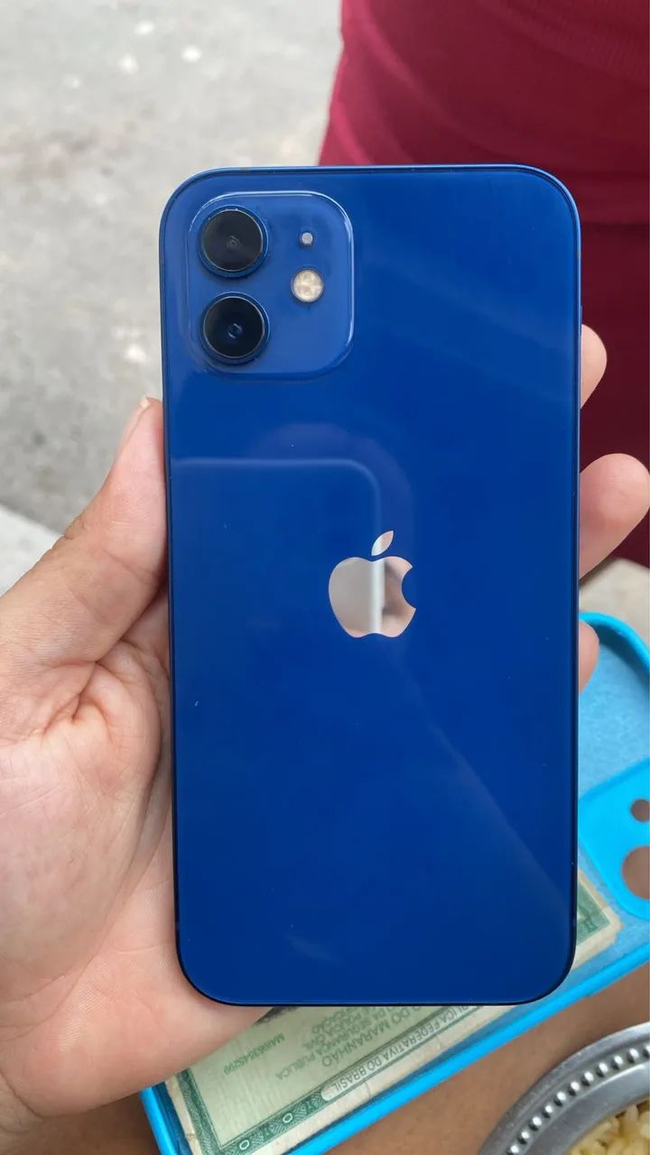 iPhone 12