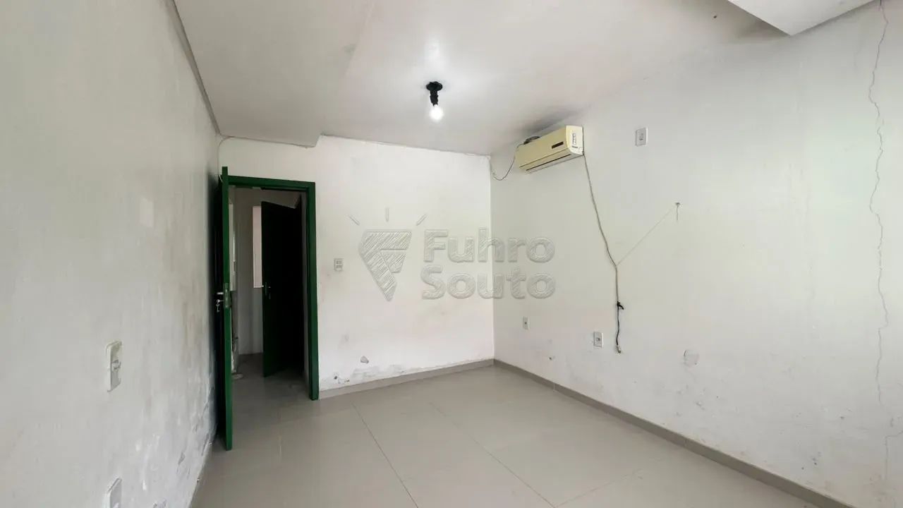 Casa de 3 dormitórios com piscina no Laranjal. - Foto 5
