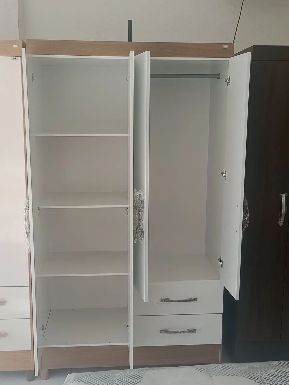 Guarda roupa Chile 4P e 2G entrega e montagem grátis aproveite  - Foto 2