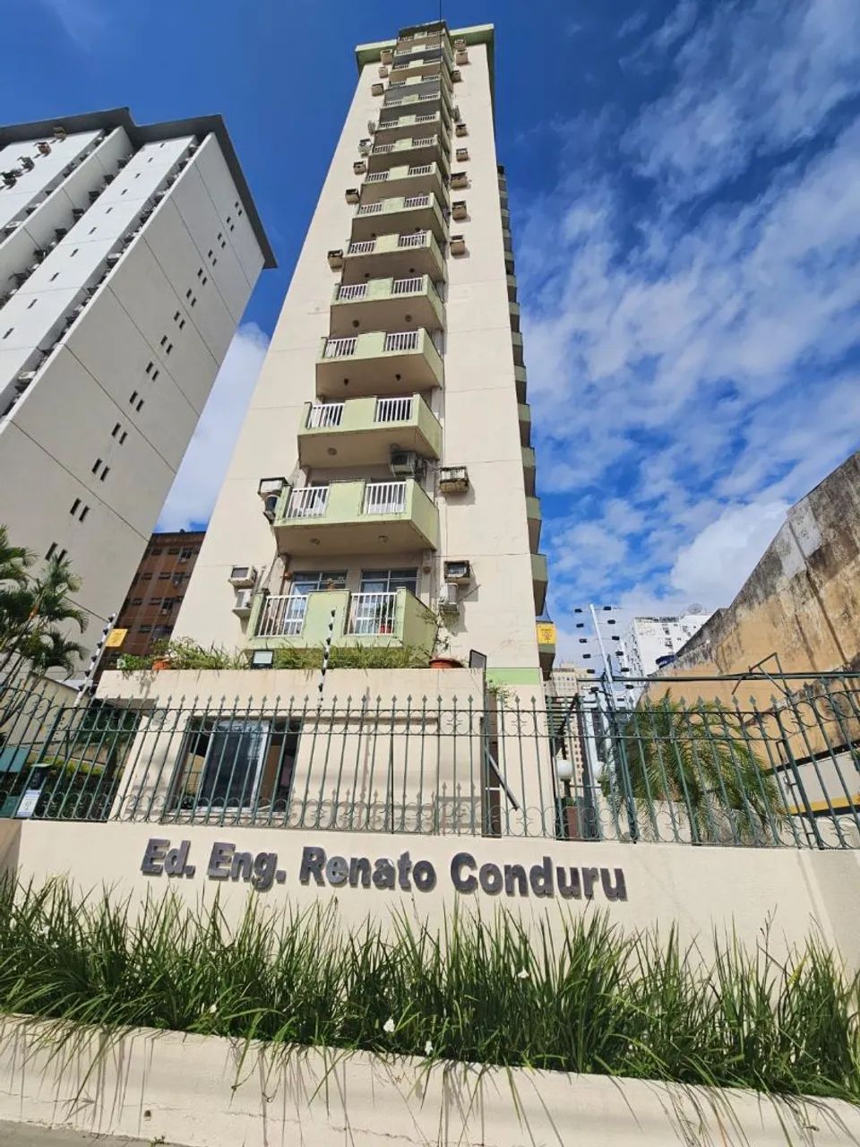 Locação Apto - Ed. Renato Conduru ®²