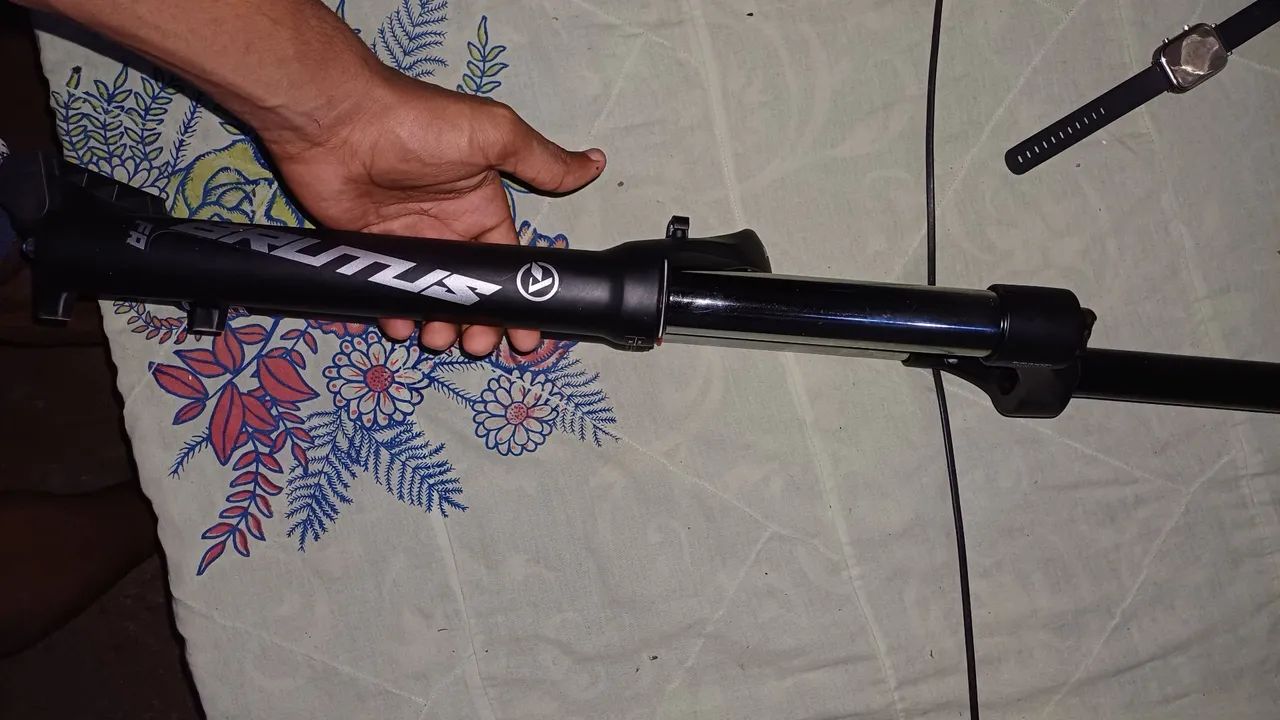 Suspensão absolute brutos FR aro 26, aceito troca - Foto 3