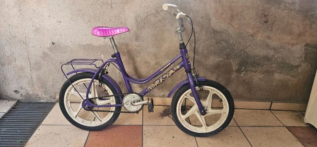 Bicicleta infantil roxa aro 16 Monark com garupa - Foto 2