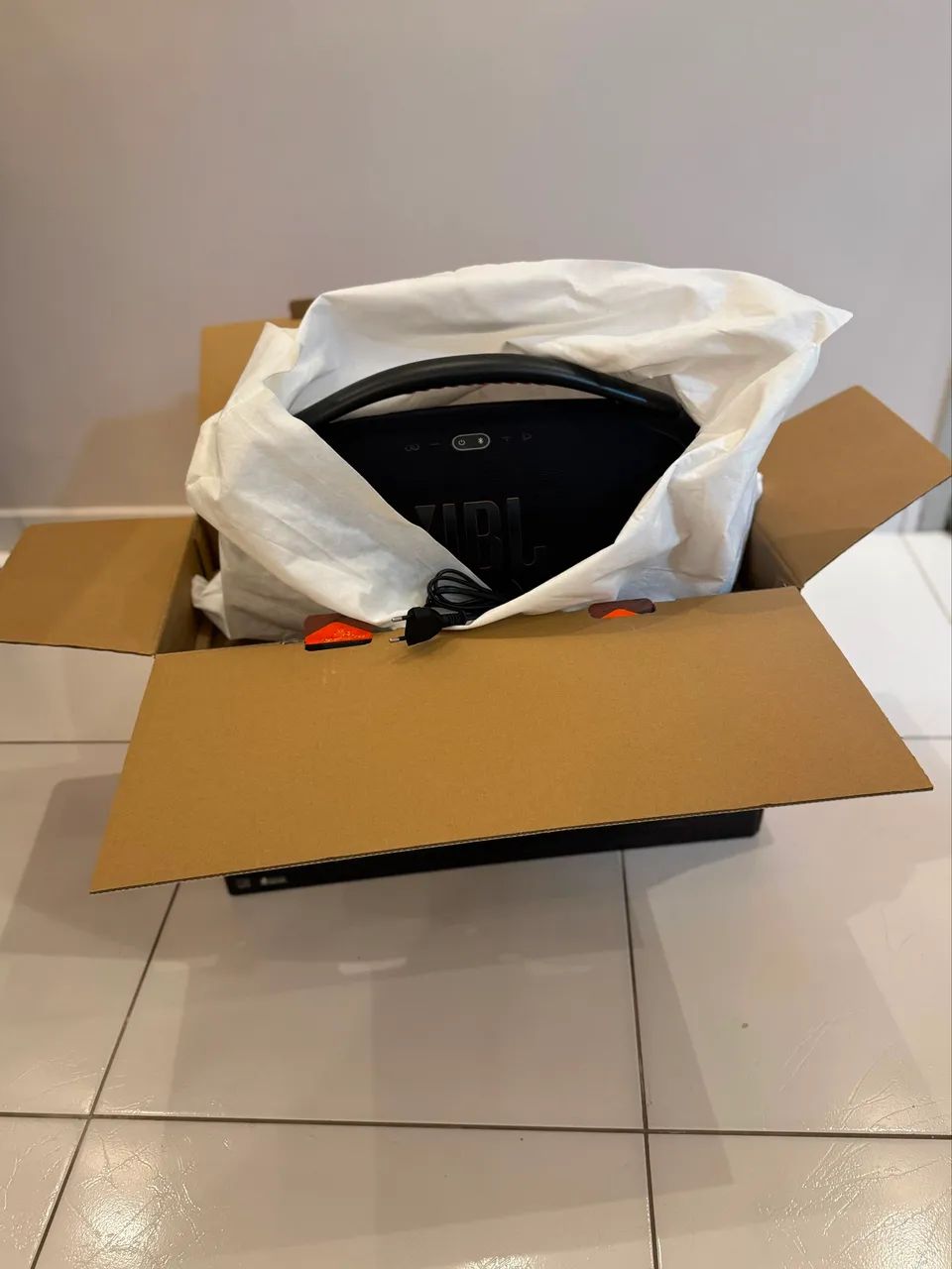 Caixa jbl original Boombox 3