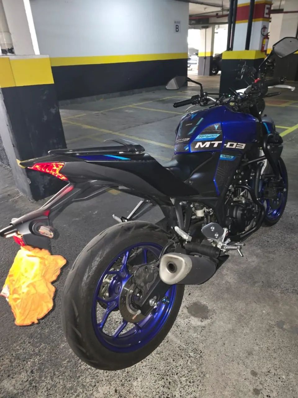 Yamaha MT-03 - Foto 4