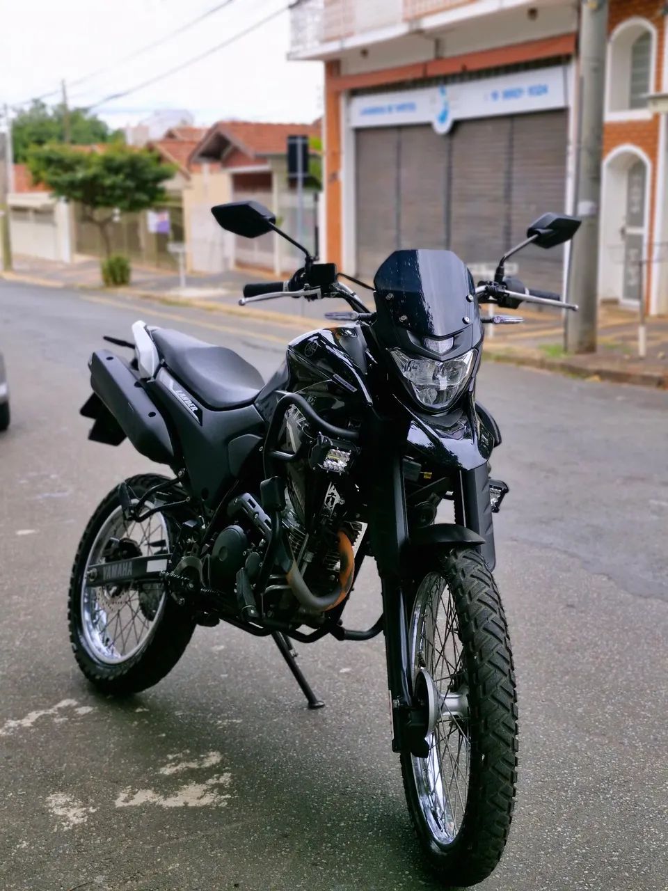 Lander 250 abs
