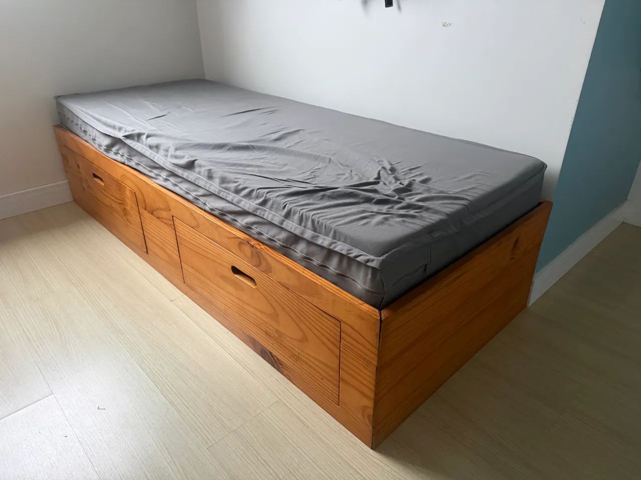 Cama com gavetas + colchao