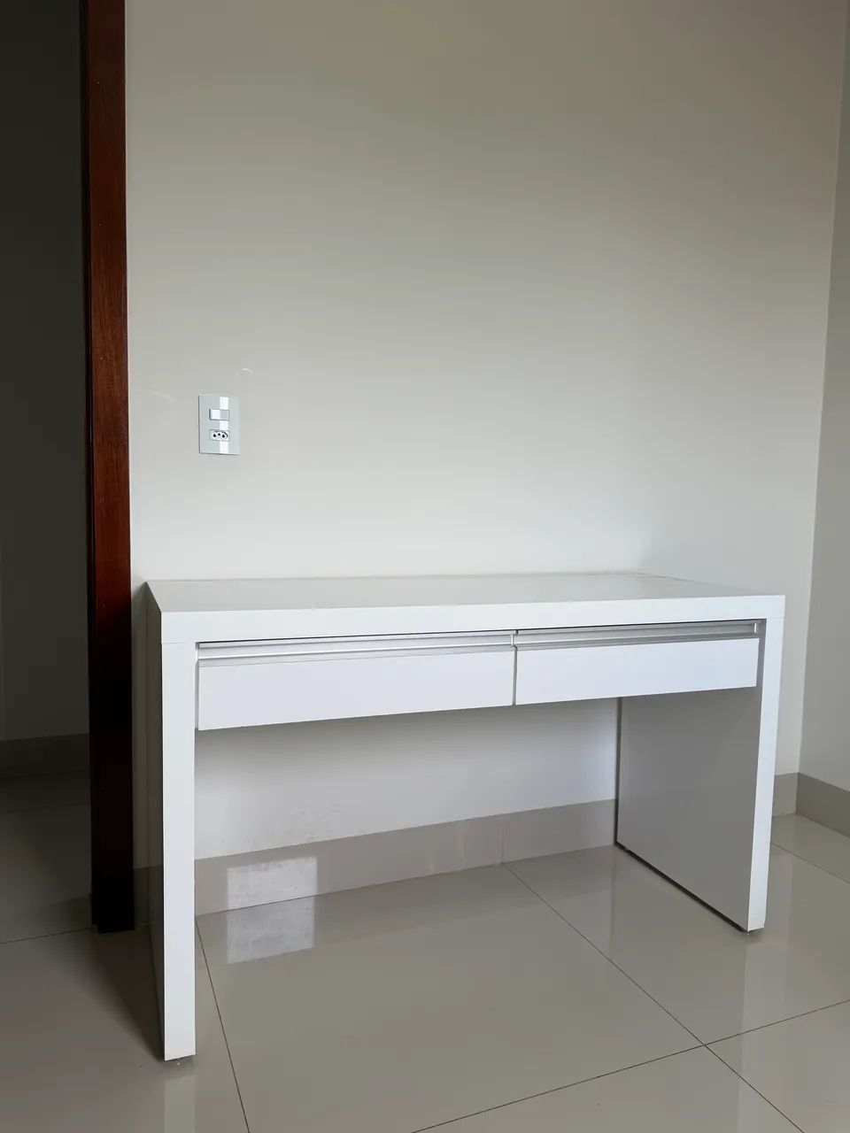 Mesa planejada em MDF (duas gavetas) - Foto 2