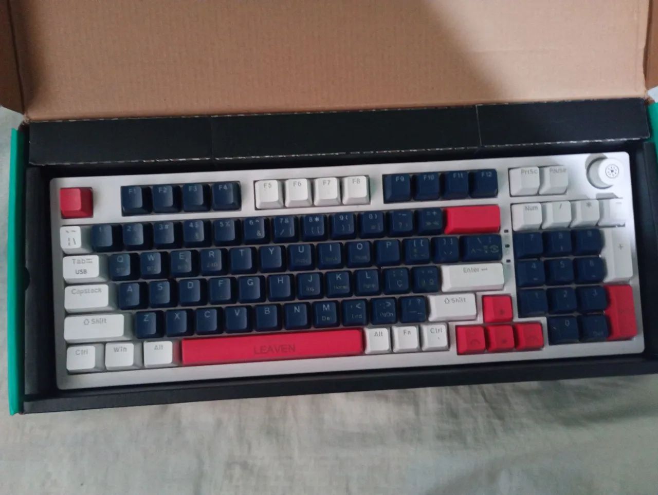 Teclado mecânico leaving COM DEFEITO - Foto 2