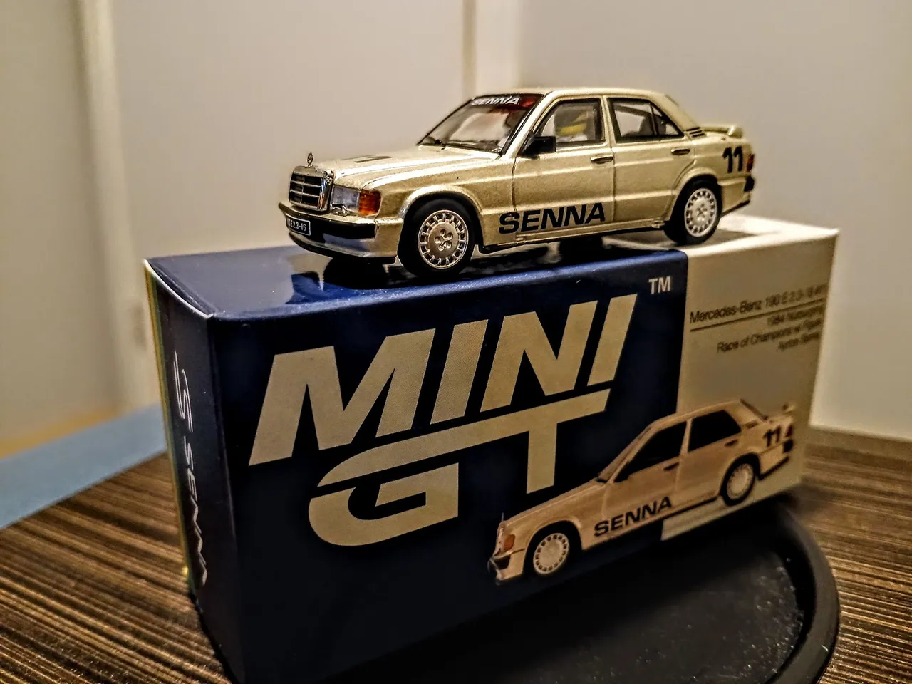 Mini GT #953 Mazda AZ-1 LBWK - Hobbies e coleções - Veloso, Osasco