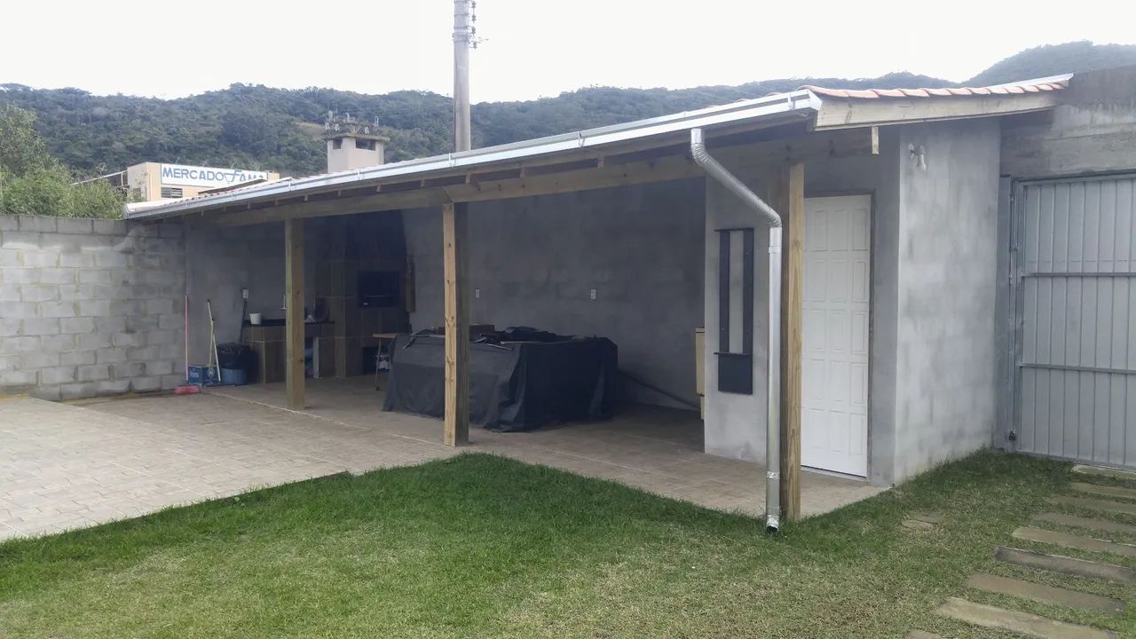 Alugo Casa mobiliada com piscina - Foto 2