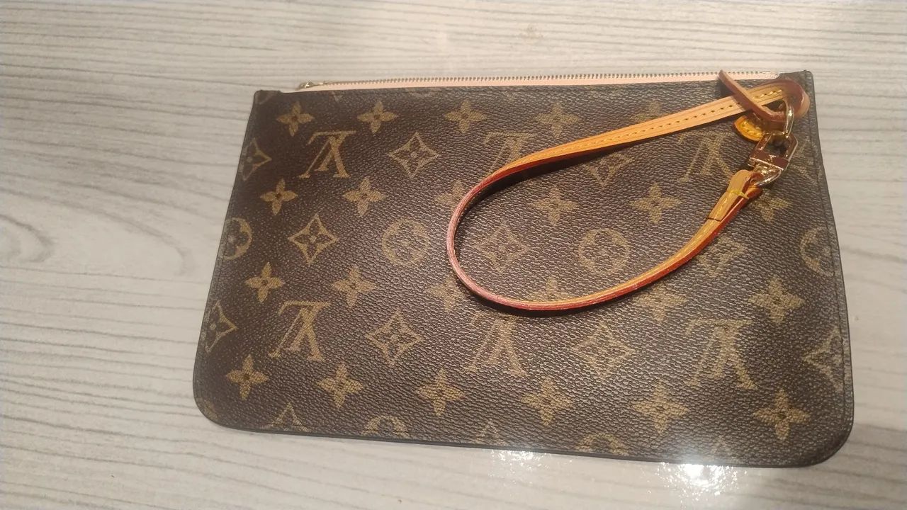 Pochette da bolsa Louis Vuitton