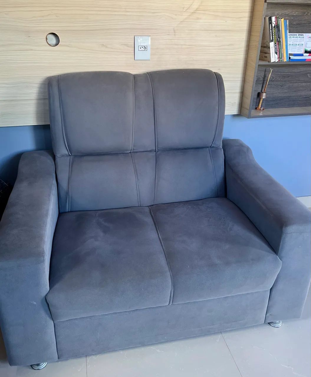 Conjunto de sofá bem conservado por apenas 600,00 com o frete! - Foto 2