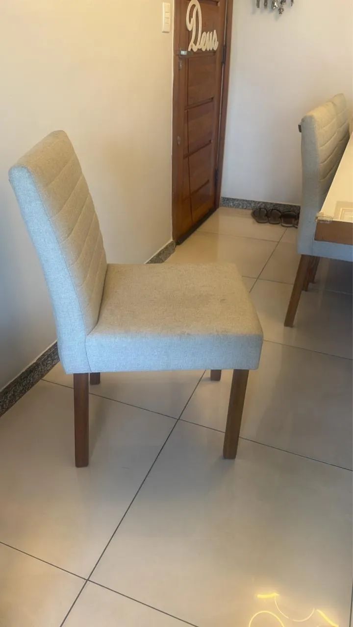 Cadeira madeira maciça 