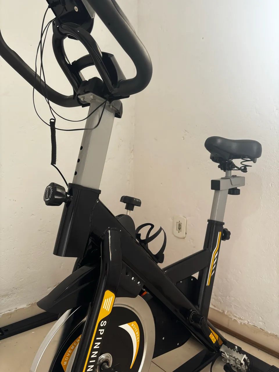Bicicleta ergométrica semi nova  - Foto 2