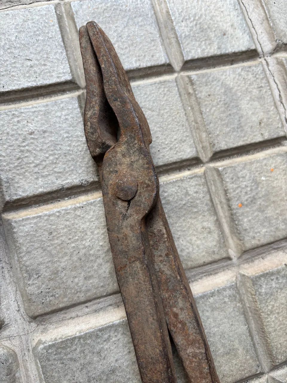 Antigo par de tenaz para forja - Foto 5