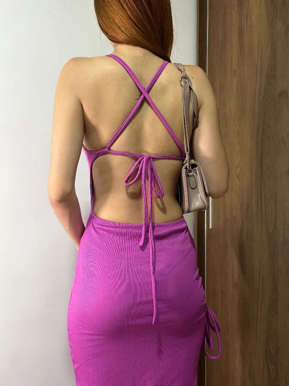 Vestido canelado com fenda - Foto 2