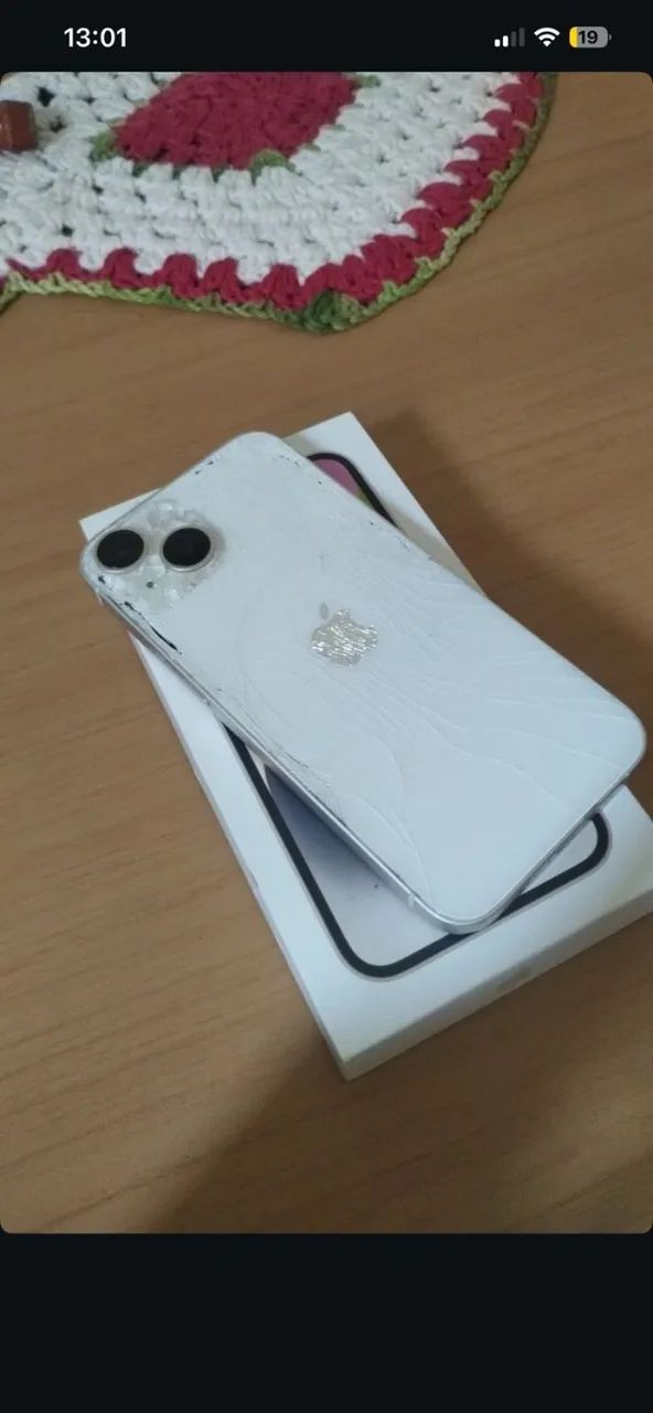 iPhone 14 128g com detalhe. - Foto 2