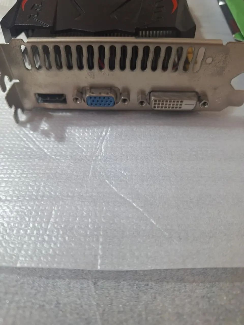 Placa de Video radeon 6570 2 GB - Foto 2