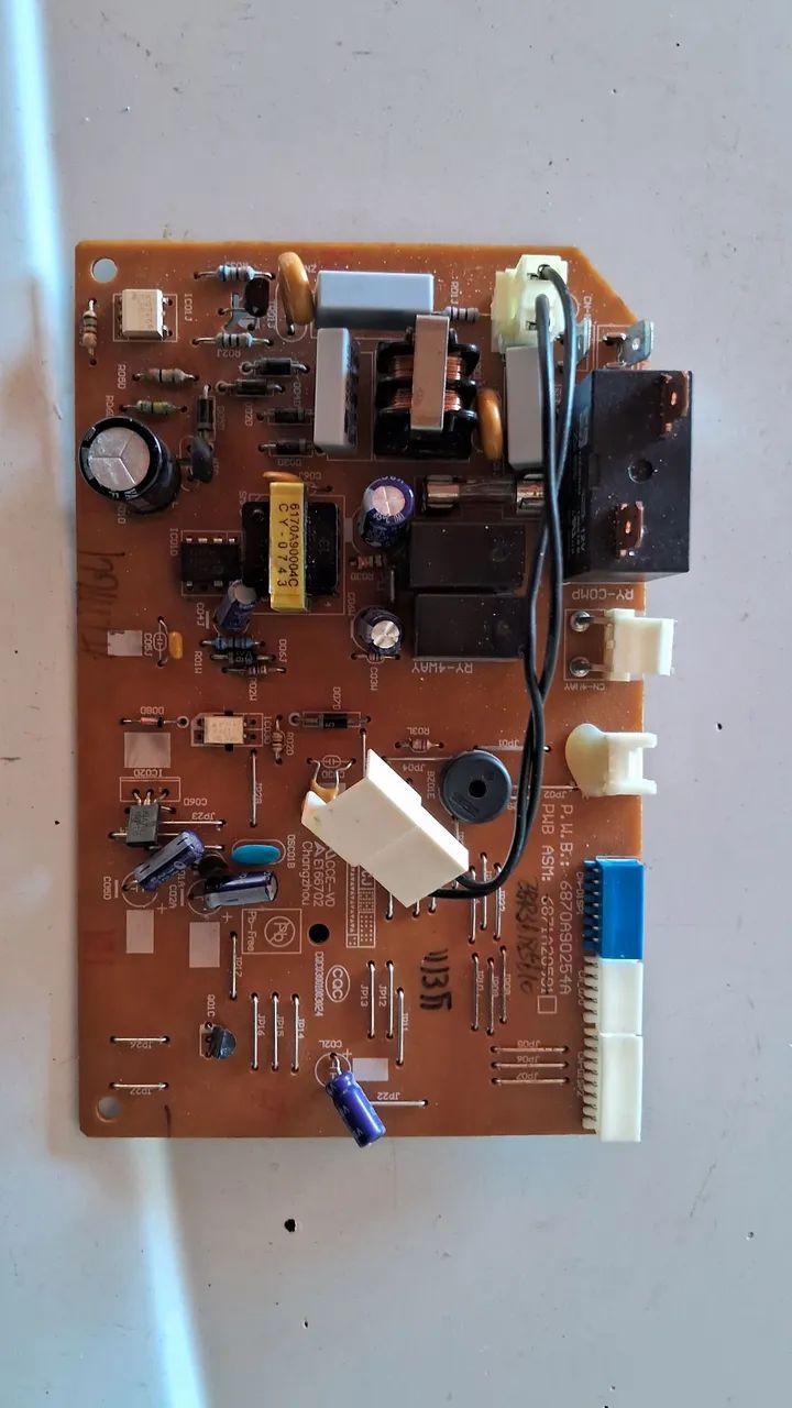 Placa evaporadora LG modelo 6870A90254A usada - Foto 3