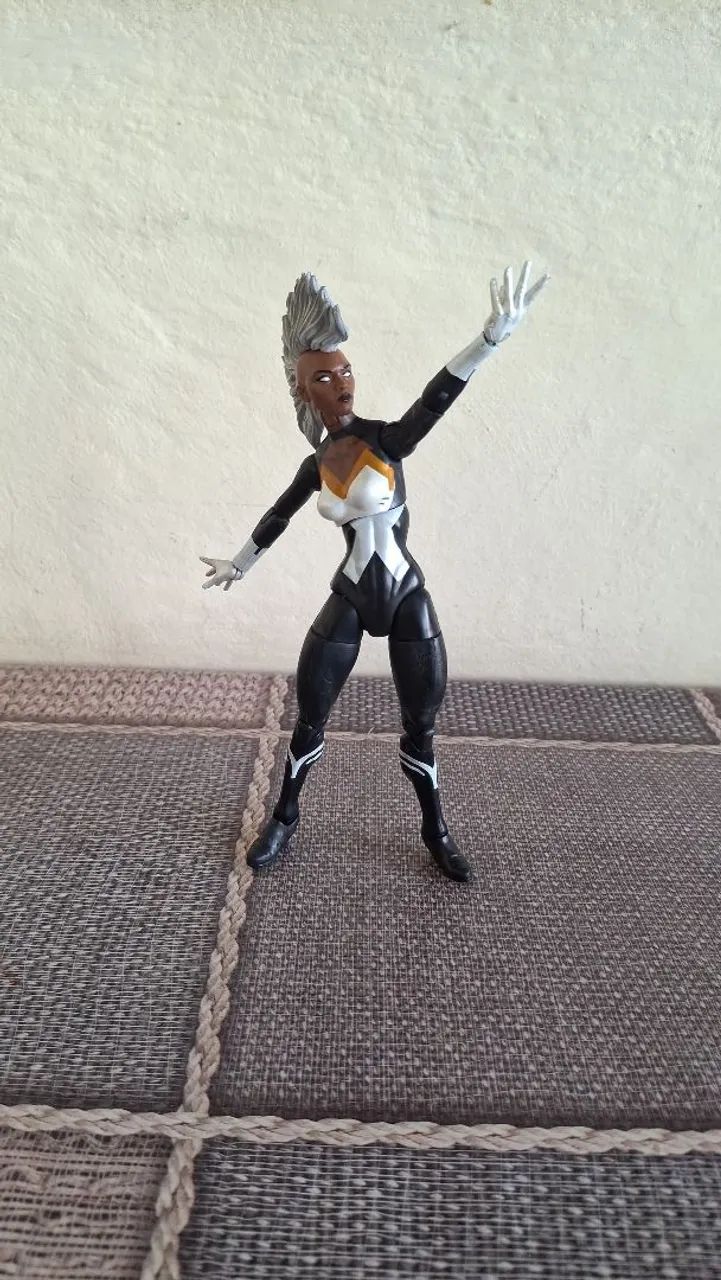 Tempestade Storm ( Moicano ) Marvel Legends Hasbro 