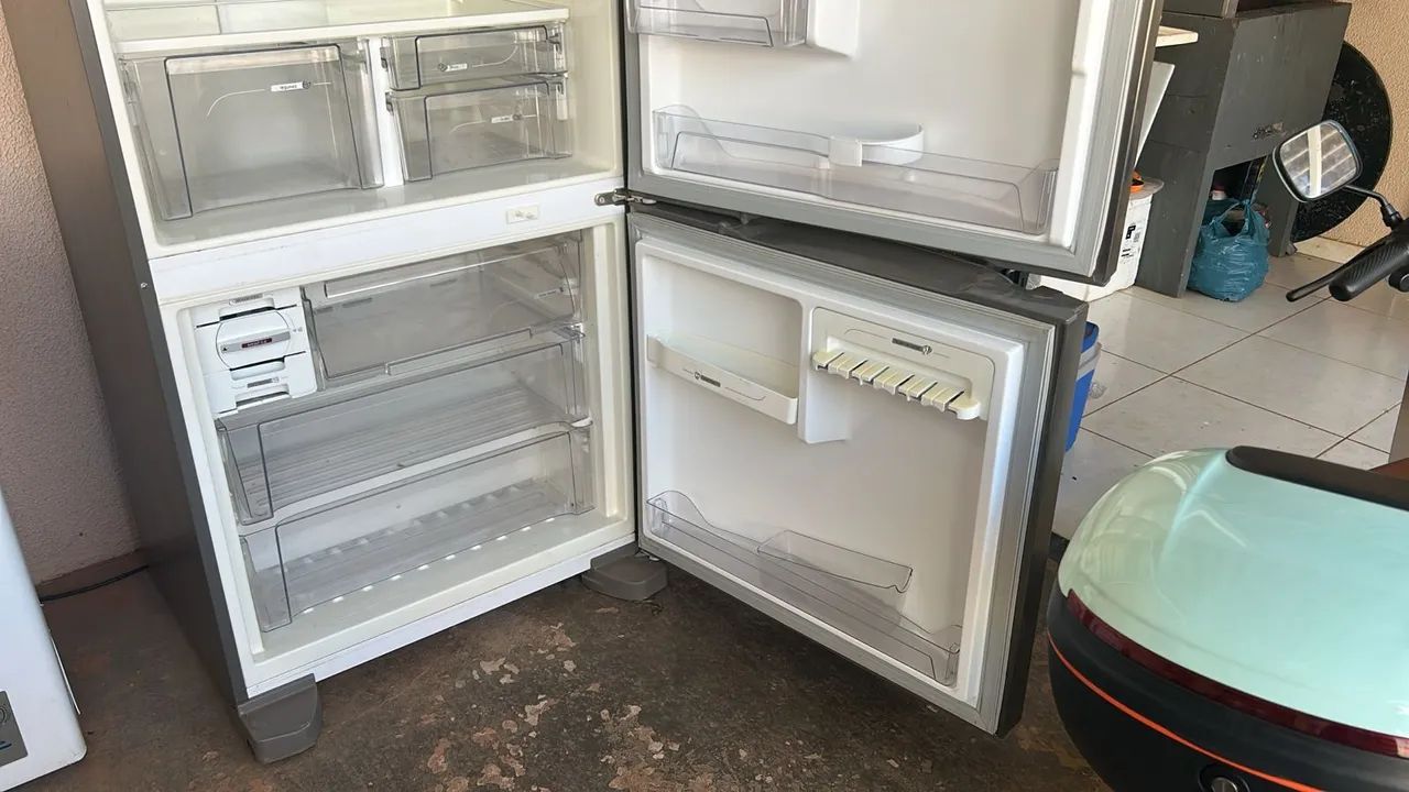 Geladeira Brastemp VENDA OU TROCA  - Foto 3