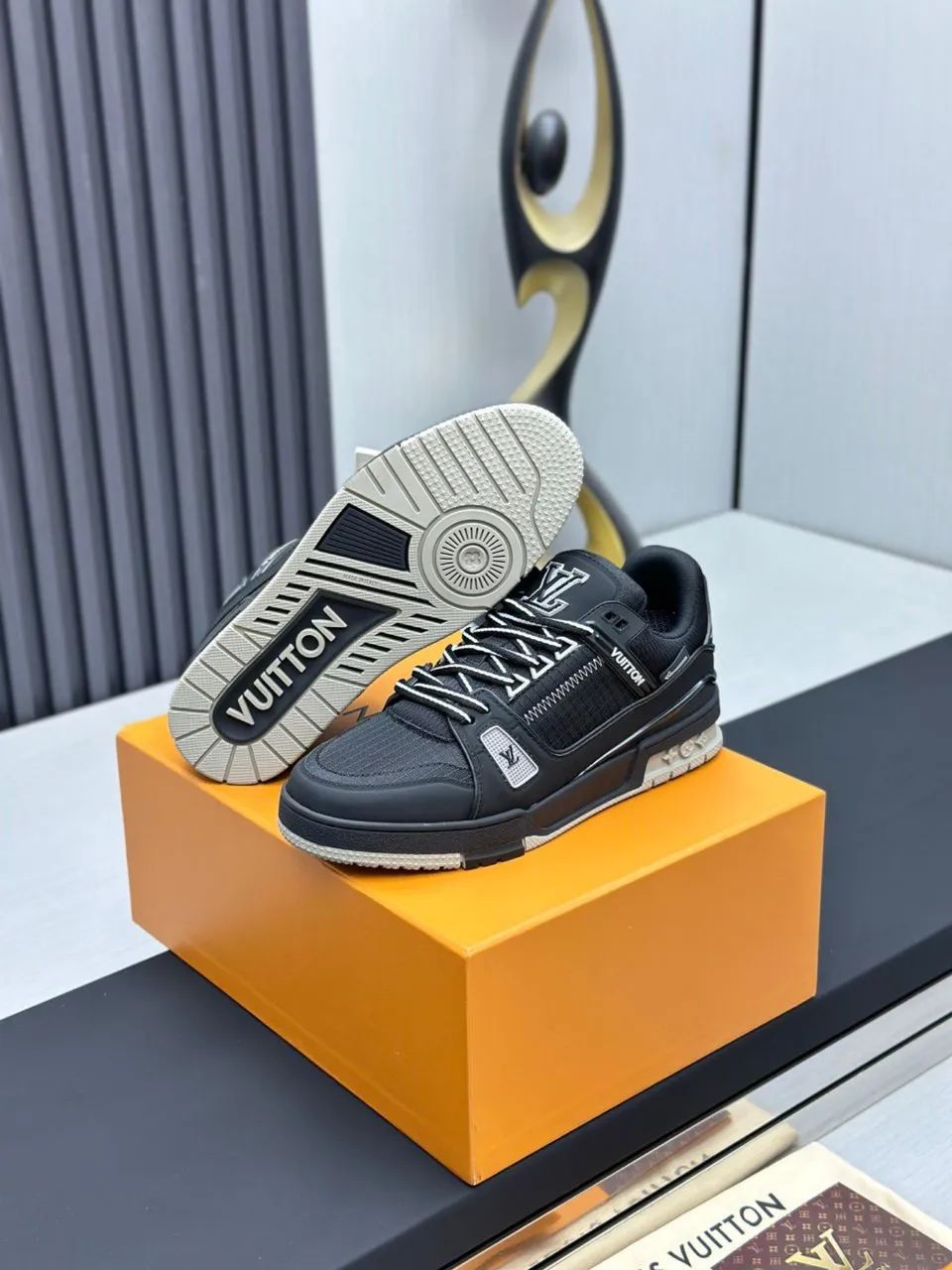 Tênis LV Trainer - Foto 3