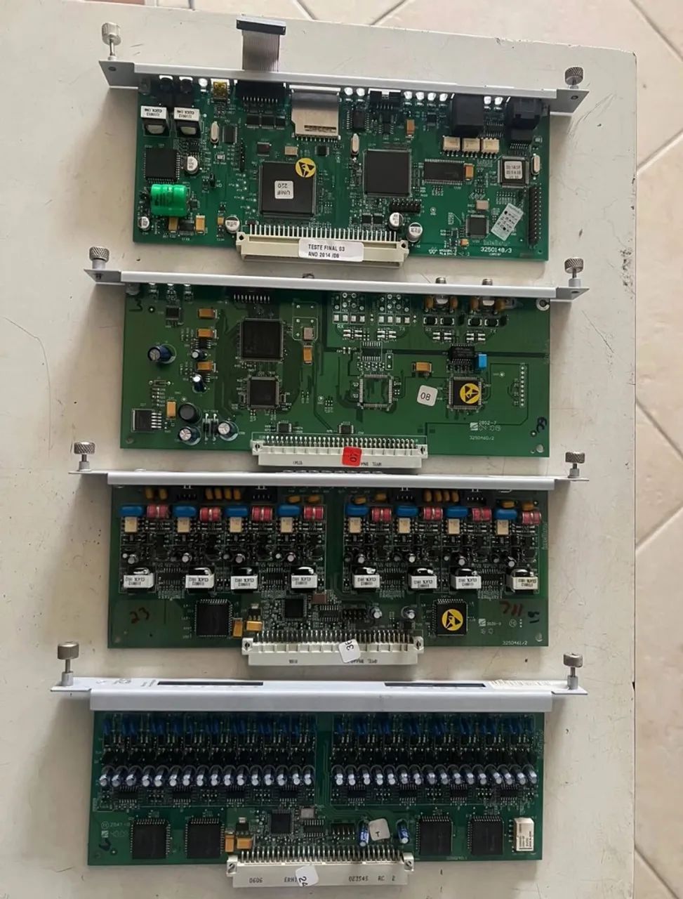 Placas impacta 220 kit CPU/E1/8TRA/16RA.