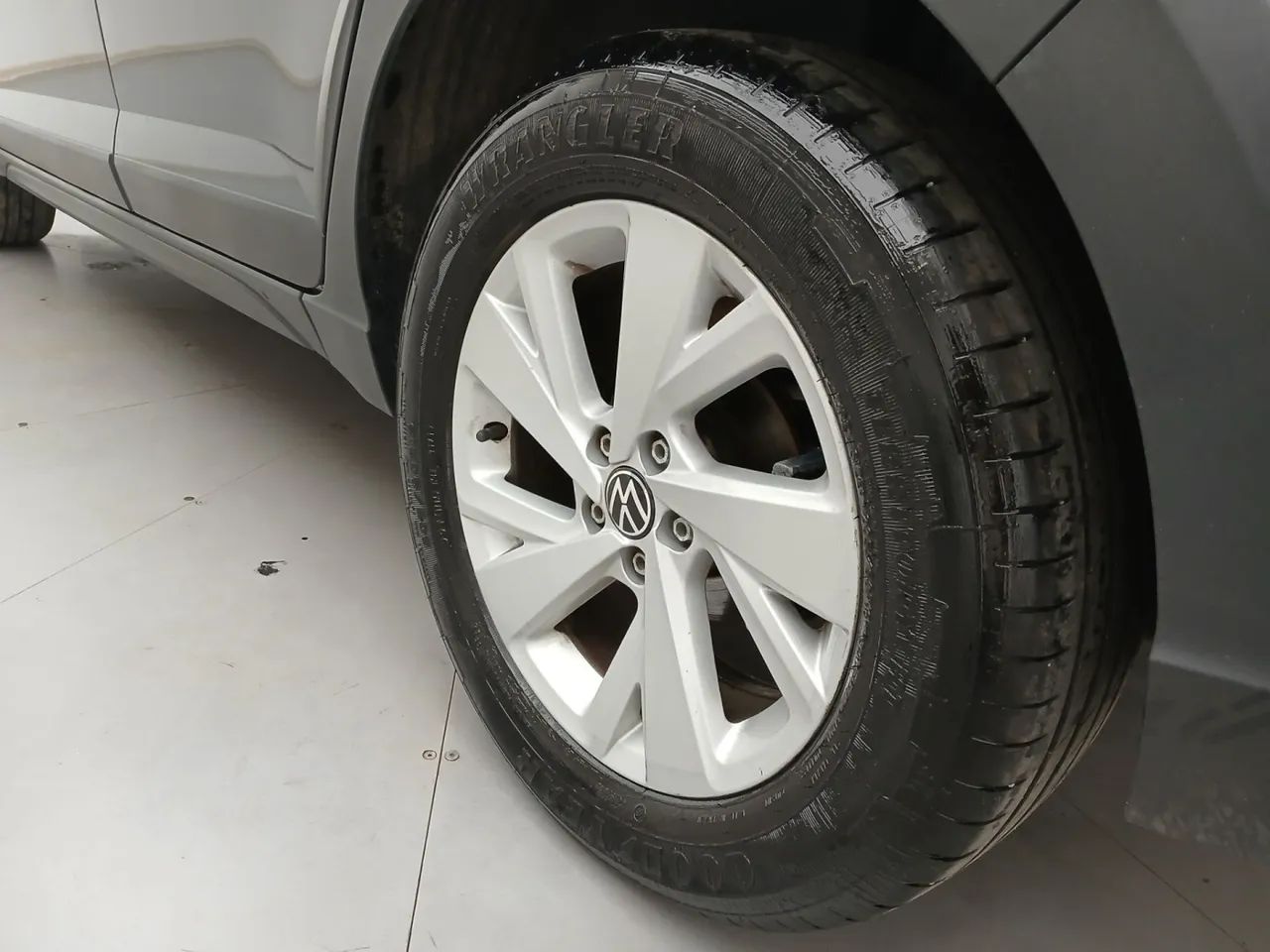 Volkswagen Nivus Comfortline 1.0 200 TSI Flex Aut., foto 12 de 18